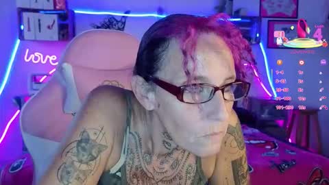 Selvaggia Del Caribe online show from February 25, 7:01 pm