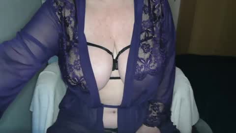 CRIS  online show from January 3, 8:43 am