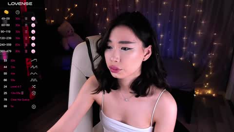 Snapshot of sensualily chatting on January 18, 6:43 pm Kiki online show from January 18, 6:43 pm