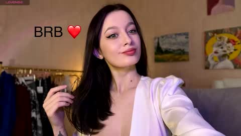 sensuallucy233 online show from January 14, 6:29 am