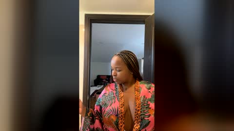 sensualprima online show from March 31, 6:46 am