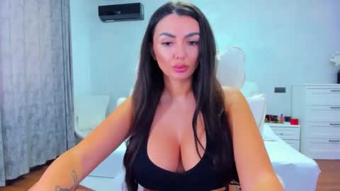 EllaRossa online show from November 21, 12:07 pm