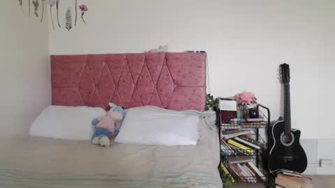 Snapshot of serenity_crystal chatting on March 8, 3:54 pm serenity_crystal online show from March 8, 3:54 pm