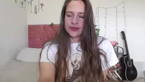 Snapshot of serenity_crystal chatting on January 16, 4:50 pm serenity_crystal online show from January 16, 4:50 pm