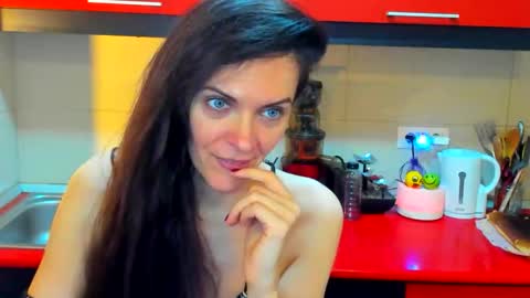 sexqueen1111 online show from September 19, 3:38 am