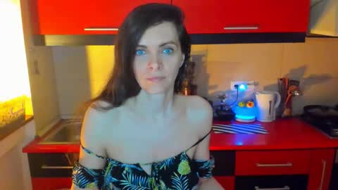 sexqueen1111 online show from September 18, 3:38 am