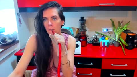 sexqueen1111 online show from March 2, 1:04 am