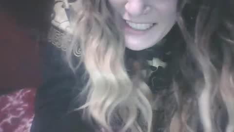 sexxileeah online show from December 20, 4:57 pm