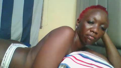 sexxy_veee online show from December 4, 10:32 pm