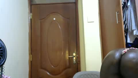 sexy_bigass042 online show from July 23, 10:45 am