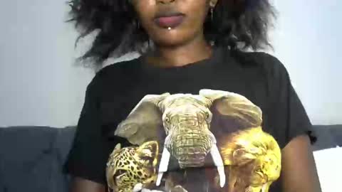 Snapshot of sexy_ebony_bliss chatting on December 8, 5:22 pm adasa online show from December 8, 5:22 pm