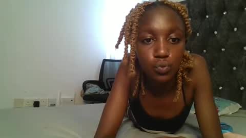 sexy_ebony_nica online show from January 24, 8:34 am