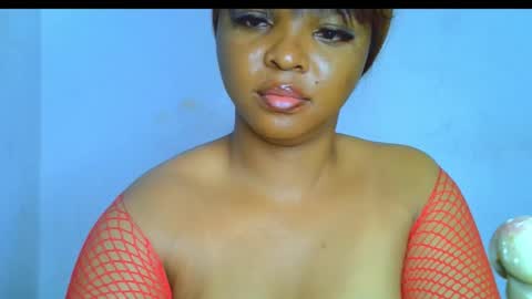 Clara online show from October 7, 9:30 pm