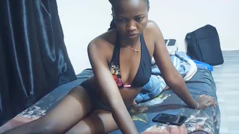 sexy_june20 online show from April 7, 4:03 am