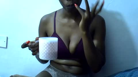 kayla online show from June 21, 4:22 pm
