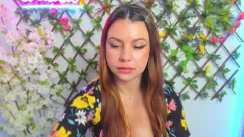 Lily online show from December 14, 4:29 am