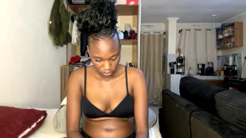 Nyla online show from July 22, 9:49 pm