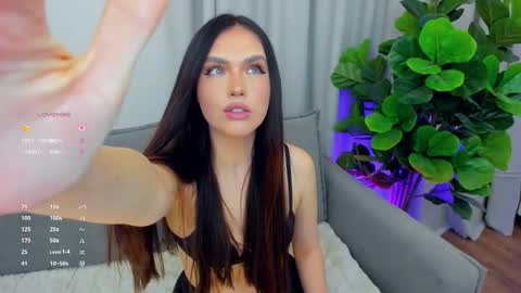 Lou online show from October 25, 7:32 pm