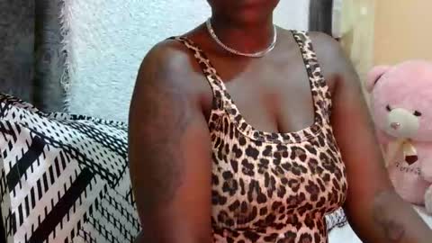 sexybabyface555 online show from February 7, 8:35 pm