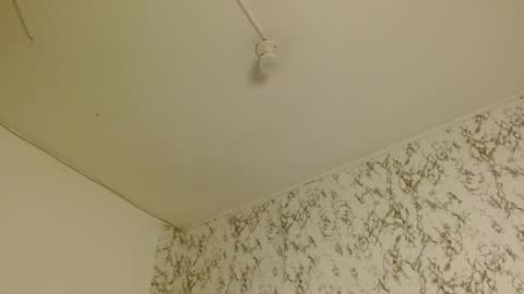 Snapshot of sexychubbyy chatting on October 6, 3:12 am Eva online show from October 6, 3:12 am