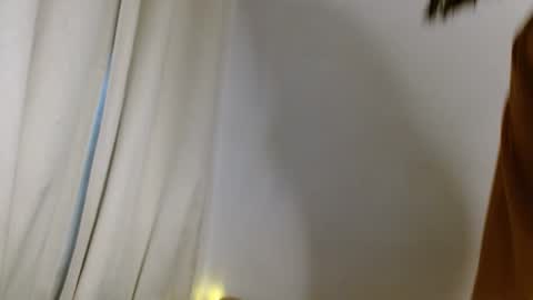 Snapshot of sexychubbyy chatting on December 14, 10:39 pm Eva online show from December 14, 10:39 pm