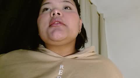 Snapshot of sexychubbyy chatting on February 12, 5:15 am Eva online show from February 12, 5:15 am