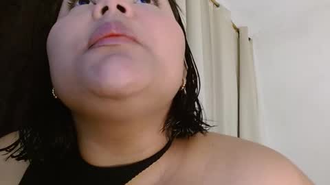 Snapshot of sexychubbyy chatting on February 12, 4:11 pm Eva online show from February 12, 4:11 pm