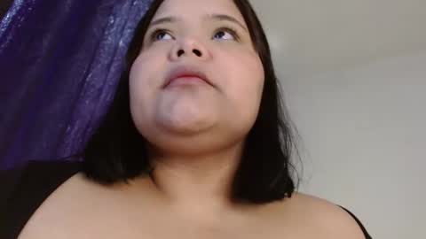 Snapshot of sexychubbyy chatting on January 4, 3:28 pm Eva online show from January 4, 3:28 pm