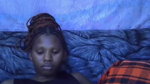 sexydoll002 online show from November 21, 7:10 am