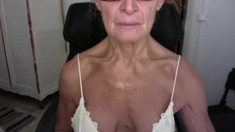 SexyFit58 online show from December 3, 12:22 am