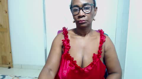 sexyhanny4u online show from December 4, 11:34 am