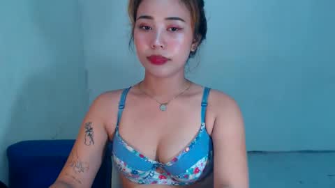 jean online show from February 16, 2:43 pm