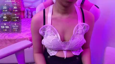 Snapshot of sexyislive chatting on February 13, 12:11 pm sexyislive online show from February 13, 12:11 pm