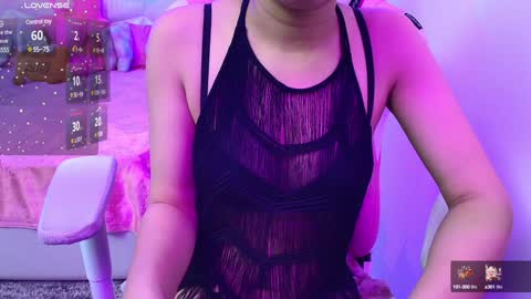 Snapshot of sexyislive chatting on February 7, 12:06 pm sexyislive online show from February 7, 12:06 pm