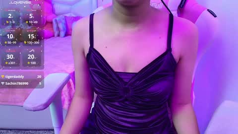 Snapshot of sexyislive chatting on February 4, 9:52 pm sexyislive online show from February 4, 9:52 pm