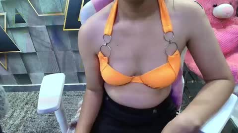 Snapshot of sexyislive chatting on October 6, 12:22 pm sexyislive online show from October 6, 12:22 pm