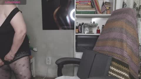 sexylynette4u online show from May 5, 9:56 am