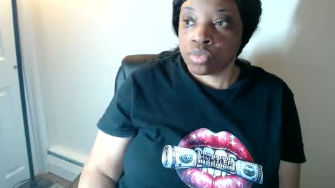 SexyMona online show from February 28, 11:48 pm