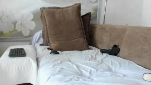 Delia online show from November 16, 11:32 am