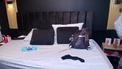 R A C H E L online show from October 1, 11:59 am