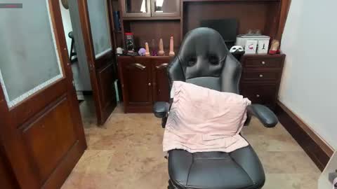 R A C H E L online show from October 26, 12:22 pm