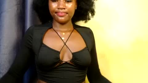 sexyroznnah online show from June 18, 9:10 am