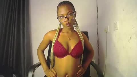 Darkskinned Rae online show from March 18, 8:47 pm