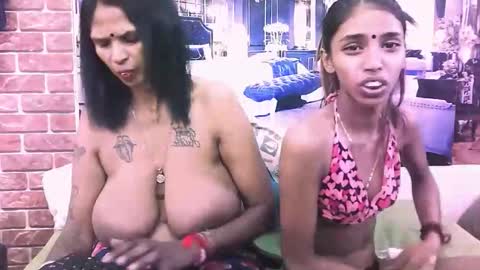 sexyva4u2luv online show from November 10, 6:41 am