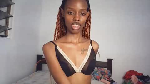 sexyzuriel online show from February 22, 5:36 pm