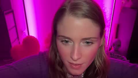 shadebabe online show from May 24, 6:01 am