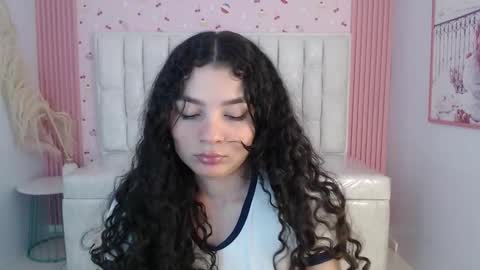 Shalon  online show from December 18, 2:11 pm