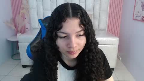 Shalon  online show from October 25, 1:30 pm