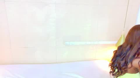 Catalina online show from April 9, 6:35 pm