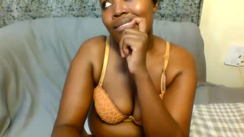 shania_sleigh online show from February 6, 7:17 pm